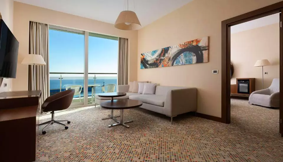 هتل رادیسون بلو ریزورت اند کنگرس سنتر